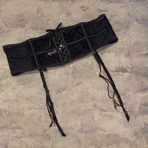 Dream Angels Black lace Garter belt
